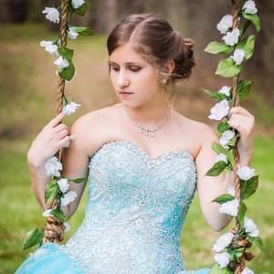 Meet your Posher, Lynn